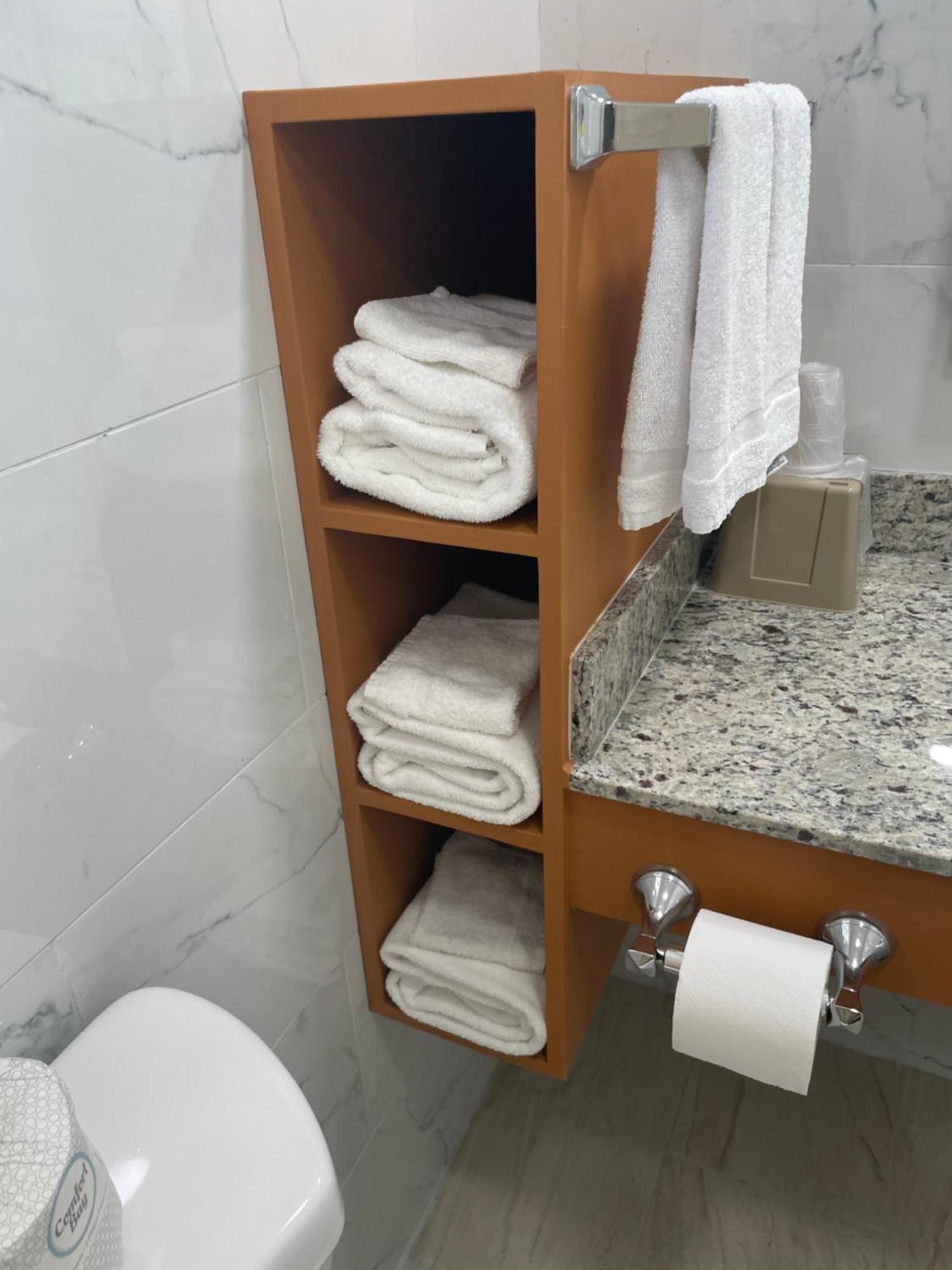 The Springwater Inn Итака Екстериор снимка
