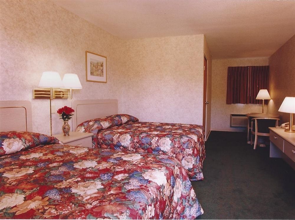 The Springwater Inn Итака Екстериор снимка