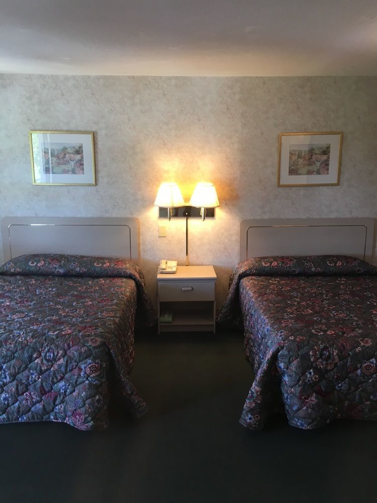The Springwater Inn Итака Екстериор снимка