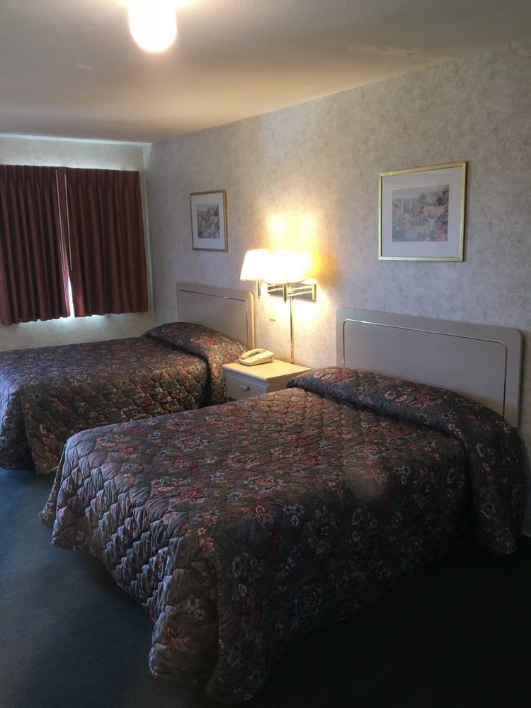 The Springwater Inn Итака Екстериор снимка
