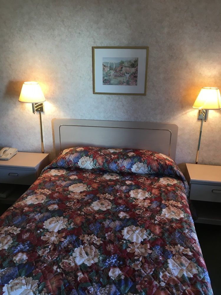 The Springwater Inn Итака Екстериор снимка
