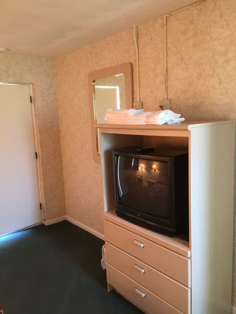 The Springwater Inn Итака Екстериор снимка
