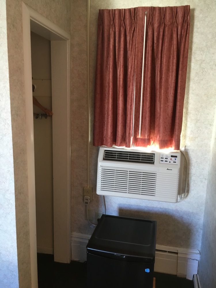 The Springwater Inn Итака Екстериор снимка
